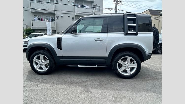 2023 認定中古車 Land Rover Defender 90 ハクバシルバー P300 AWD（AT） SE