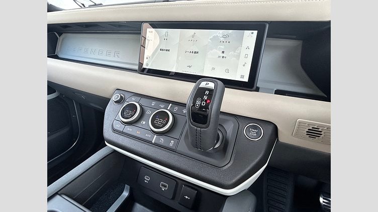 2023 認定中古車 Land Rover Defender 90 ハクバシルバー P300 AWD（AT） SE