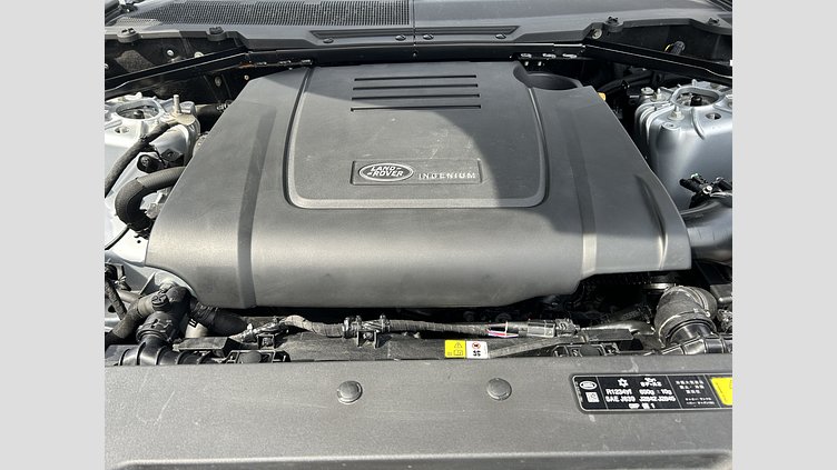 2023 認定中古車 Land Rover Defender 90 ハクバシルバー P300 AWD（AT） SE