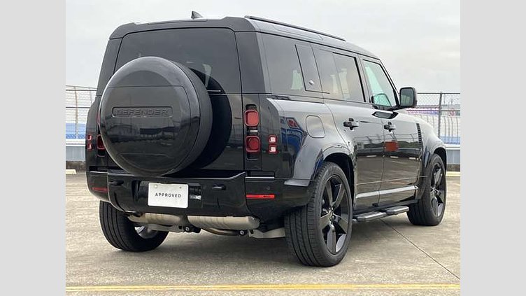 2024 中古 Land Rover Defender 110 サントリーニブラック D300 AWD（AT） X-DYNAMIC HSE