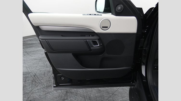 2025 Approved Land Rover Discovery Santorini Black Дизель D250 MHEV Dynamic SE