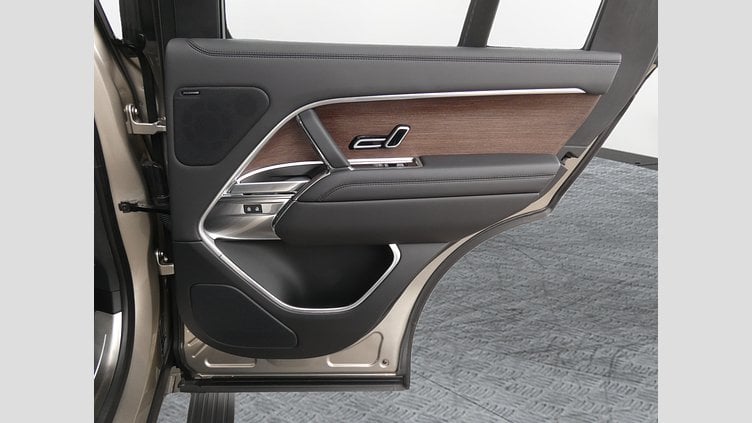 2023 Approved Land Rover Range Rover Batumi Gold 3.0 litre i6 PHEV​ HSE