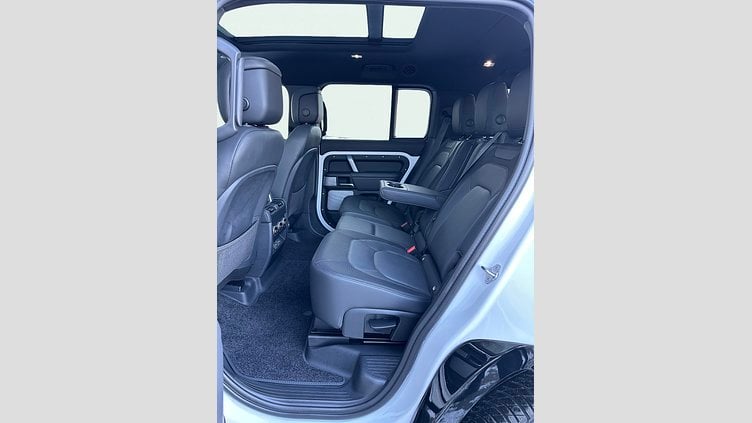 2023 Approved Land Rover Defender 130 Fuji White D300 AWD AUTOMATIC MHEV X-DYNAMIC HSE