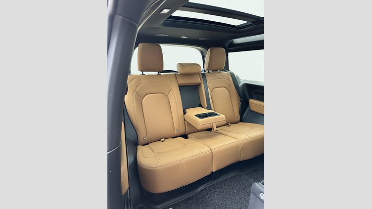 2024 Approved Land Rover Defender 90 Santorini Black P525 AWD AUTOMATIC V8