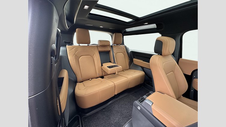2024 Approved Land Rover Defender 90 Santorini Black P525 AWD AUTOMATIC V8