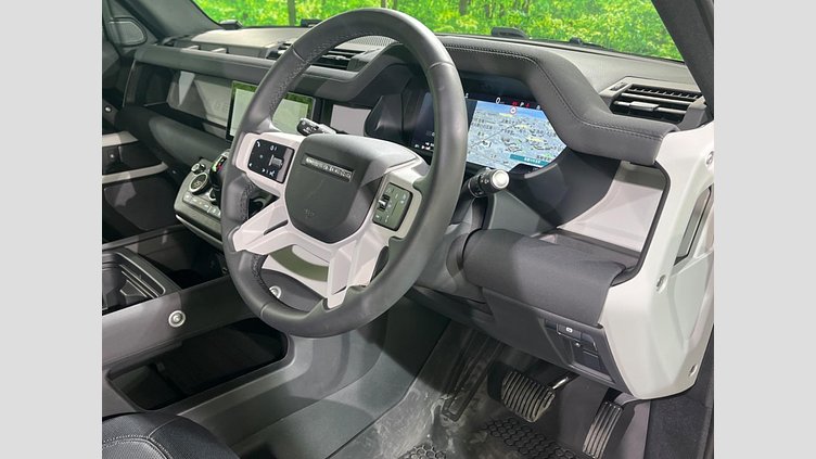 2023 認定中古車 Land Rover Defender 110 サントリーニブラック D300 AWD（AT） X-DYNAMIC SE