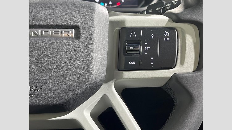 2023 認定中古車 Land Rover Defender 110 サントリーニブラック D300 AWD（AT） X-DYNAMIC SE