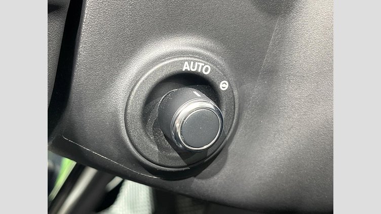 2021 認定中古車 Land Rover Range Rover Evoque フジホワイト P200 AWD（オートマチック） S