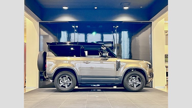 2023 認定中古車 Land Rover Defender 90 ゴンドワナストーン P300 AWD（AT） Standard