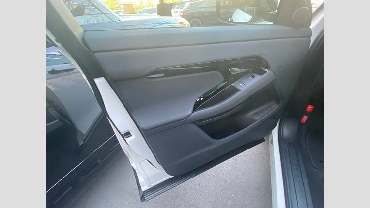 2024 認定中古車 Land Rover Range Rover Evoque フジホワイト D200マイルドハイブリッド（ディーゼル）  S