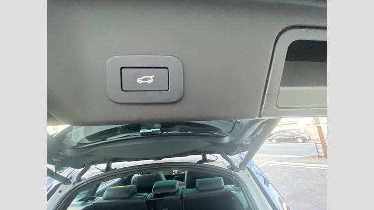 2024 認定中古車 Land Rover Range Rover Evoque フジホワイト D200マイルドハイブリッド（ディーゼル）  S