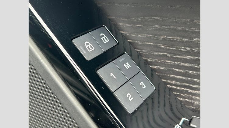 2024 認定中古車 Land Rover Range Rover Velar カルパチアングレイ D200マイルドハイブリッド（ディーゼル）  Dynamic SE