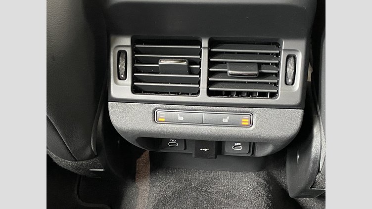 2024 認定中古車 Land Rover Range Rover Evoque フジホワイト D200マイルドハイブリッド（ディーゼル） スタンダードホイールベース S