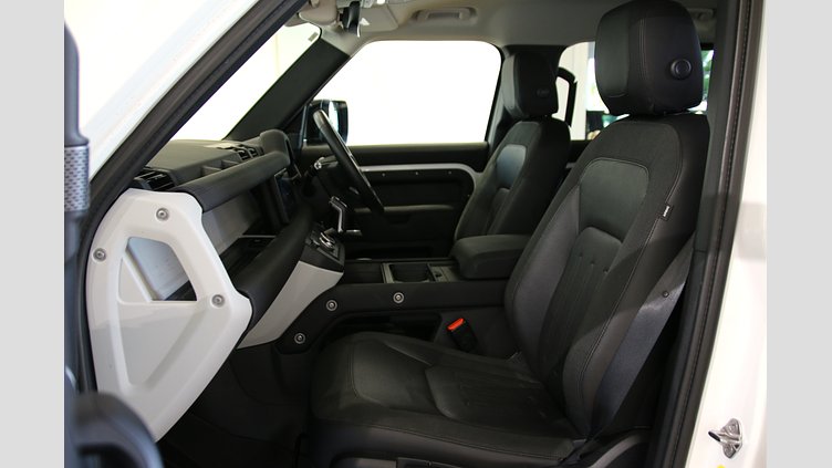 2020 認定中古車 Land Rover Defender 110 Fuji White 2.0 litre i4P Petrol P300 AWD（AT） S STARTUP EDITION