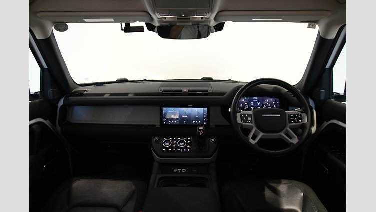 2020 認定中古車 Land Rover Defender 110 Fuji White 2.0 litre i4P Petrol P300 AWD（AT） S STARTUP EDITION
