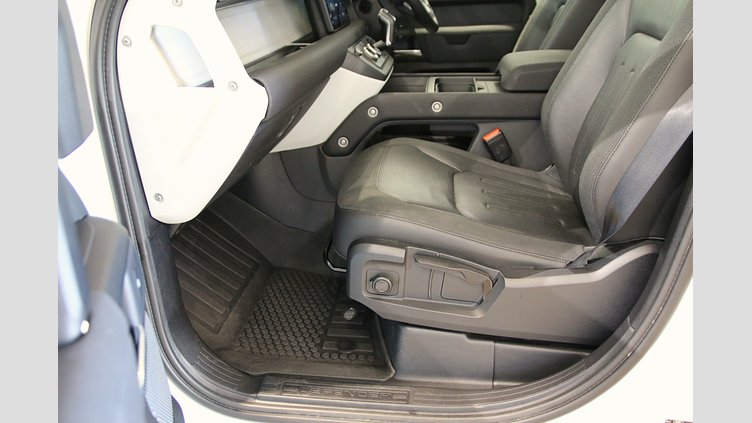 2020 認定中古車 Land Rover Defender 110 Fuji White 2.0 litre i4P Petrol P300 AWD（AT） S STARTUP EDITION