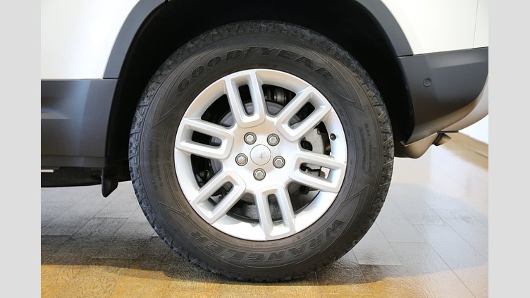 2020 認定中古車 Land Rover Defender 110 Fuji White 2.0 litre i4P Petrol P300 AWD（AT） S STARTUP EDITION
