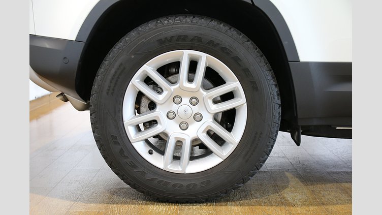 2020 認定中古車 Land Rover Defender 110 Fuji White 2.0 litre i4P Petrol P300 AWD（AT） S STARTUP EDITION