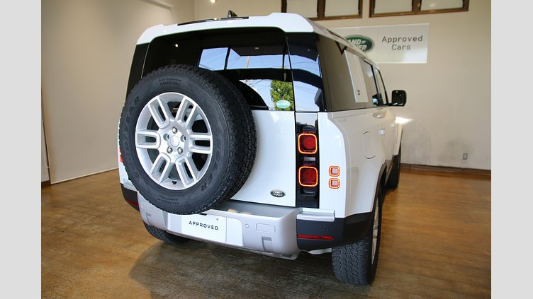 2020 認定中古車 Land Rover Defender 110 Fuji White 2.0 litre i4P Petrol P300 AWD（AT） S STARTUP EDITION