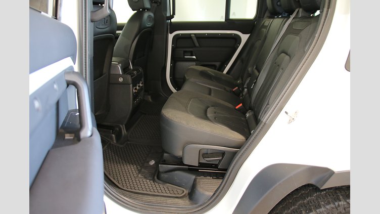 2020 認定中古車 Land Rover Defender 110 Fuji White 2.0 litre i4P Petrol P300 AWD（AT） S STARTUP EDITION