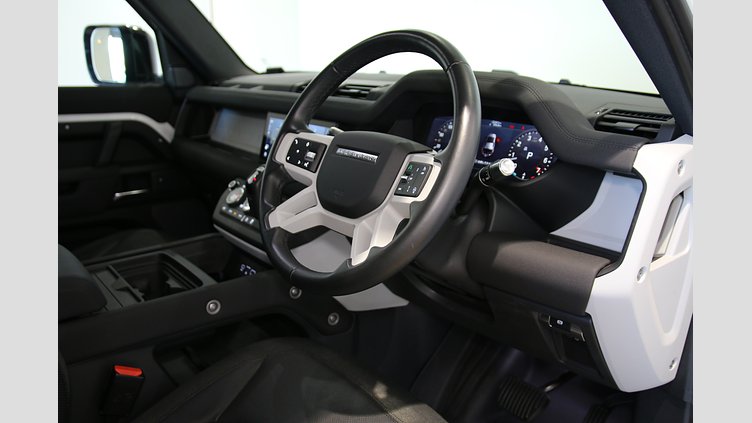 2020 認定中古車 Land Rover Defender 110 Fuji White 2.0 litre i4P Petrol P300 AWD（AT） S STARTUP EDITION