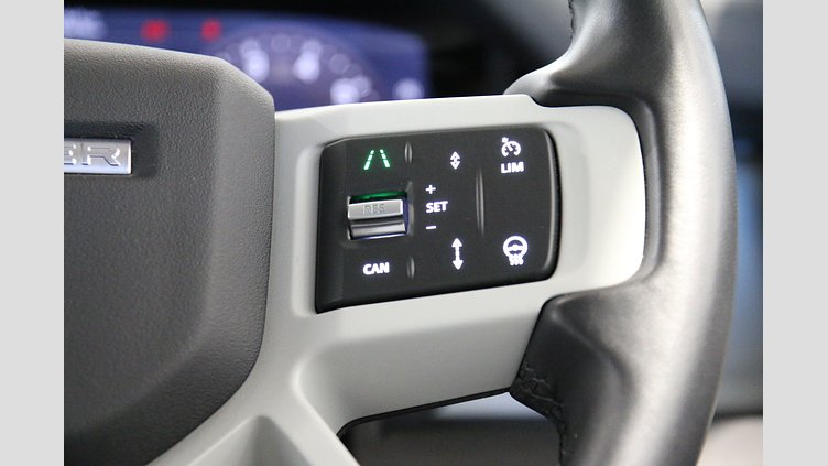 2020 認定中古車 Land Rover Defender 110 Fuji White 2.0 litre i4P Petrol P300 AWD（AT） S STARTUP EDITION