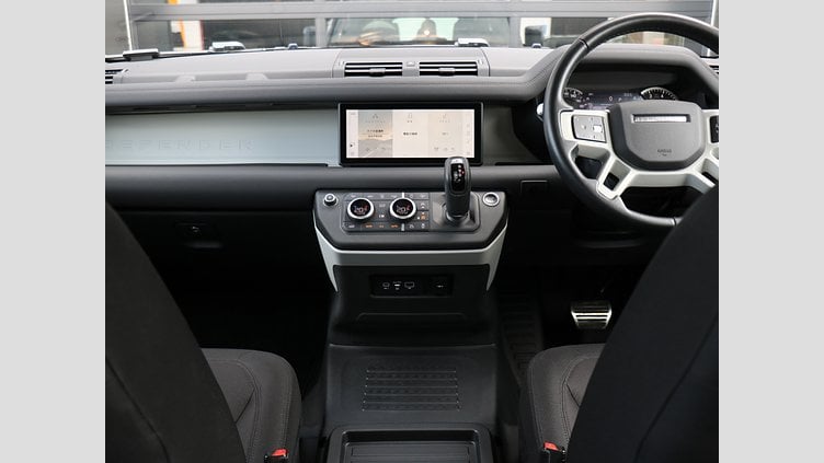 2020 認定中古車 Land Rover Defender 110 サントリーニブラック P300 AWD（AT） 007 Edition