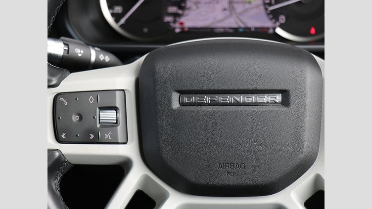 2020 認定中古車 Land Rover Defender 110 サントリーニブラック P300 AWD（AT） 007 Edition