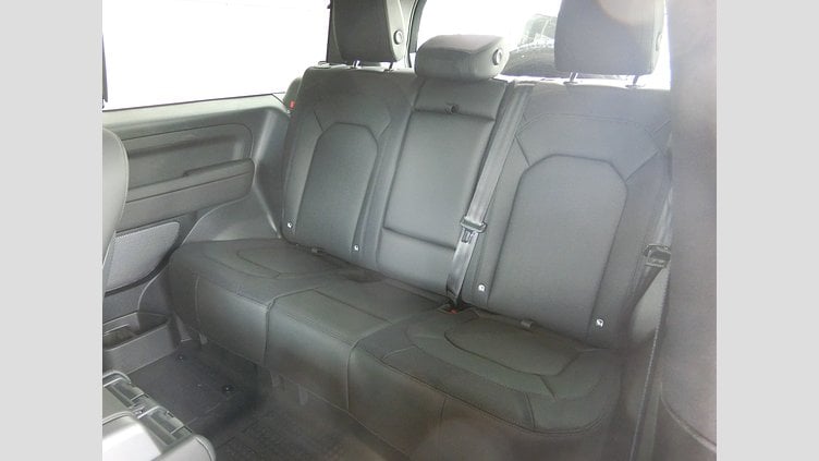 2024 認定中古車 Land Rover Defender 90 カルパチアングレイ D300 AWD（AT） X-DYNAMIC SE