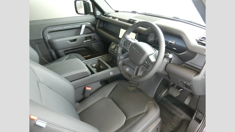 2024 認定中古車 Land Rover Defender 90 カルパチアングレイ D300 AWD（AT） X-DYNAMIC SE