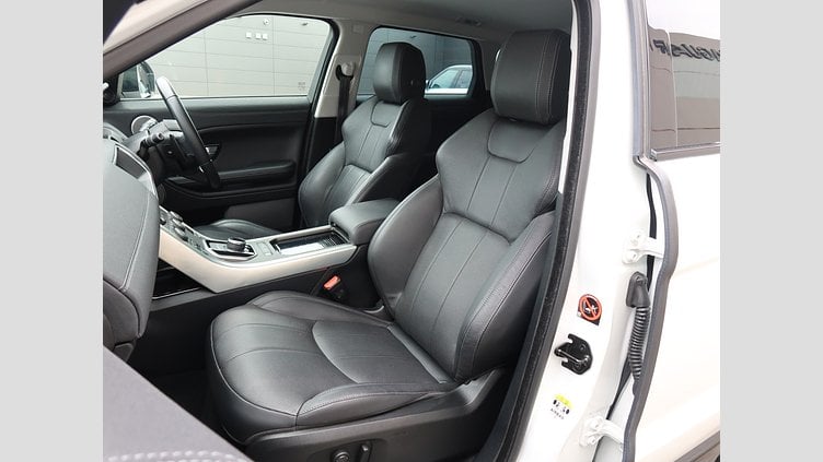 2018 認定中古車 Land Rover Range Rover Evoque Fuji White 2.0 litre i4D Diesel SEプラス