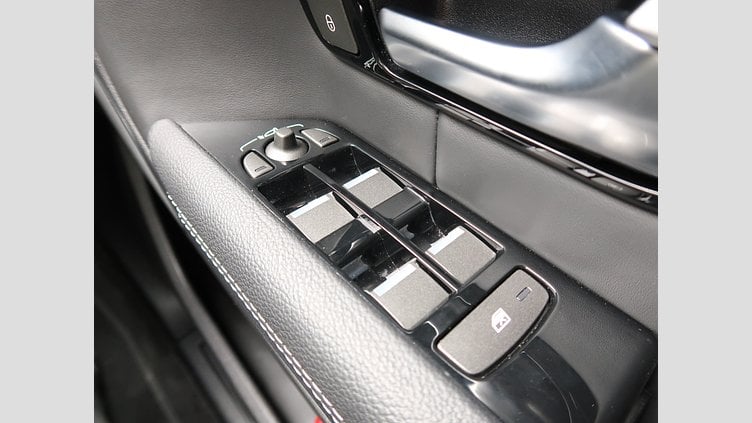 2018 認定中古車 Land Rover Range Rover Evoque Fuji White 2.0 litre i4D Diesel SEプラス