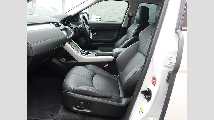 2018 認定中古車 Land Rover Range Rover Evoque Fuji White 2.0 litre i4D Diesel SEプラス