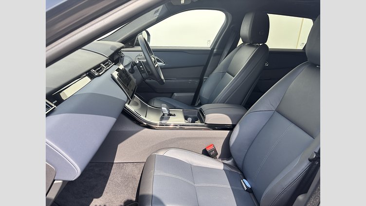 2025 認定中古車 Land Rover Range Rover Velar シャラントグレイ P400eプラグインハイブリッド（ガソリン） スタンダードホイールベース Dynamic SE