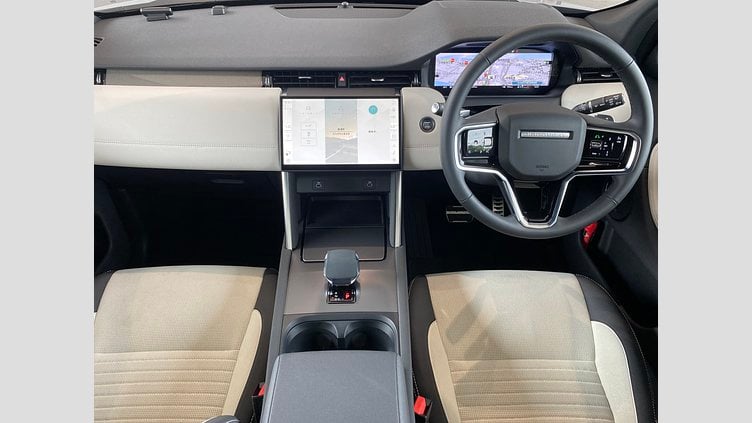2024 認定中古車 Land Rover Discovery Sport ハクバシルバー D200マイルドハイブリッド（ディーゼル） 標準ホイール DYNAMIC SE
