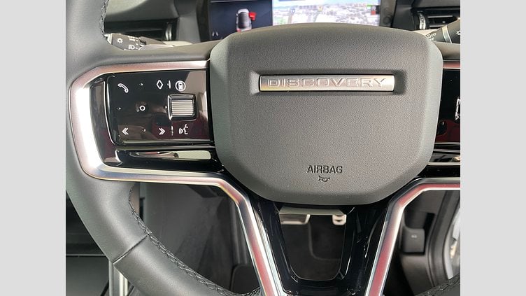 2024 認定中古車 Land Rover Discovery Sport ハクバシルバー D200マイルドハイブリッド（ディーゼル） 標準ホイール DYNAMIC SE