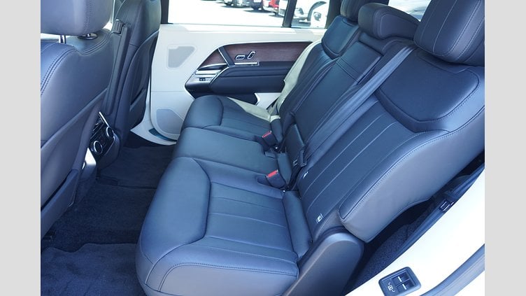 2024 認定中古車 Land Rover Range Rover Ostuni Pearl White P530 AWD（AT） ロングホイールベース7席シート HSE
