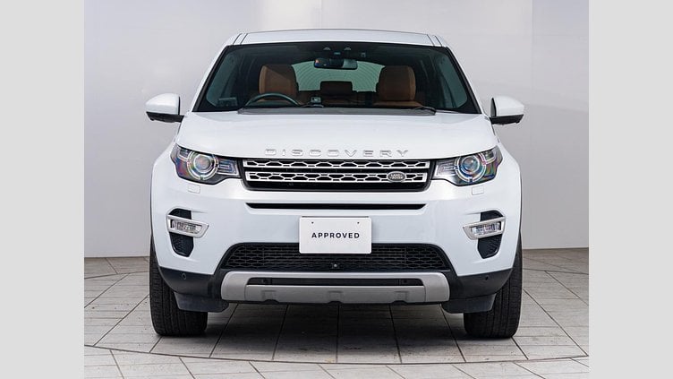 2015 認定中古車 Land Rover Discovery Sport Yulong White 2.0 litre Si4 Petrol HSEラグジュアリー
