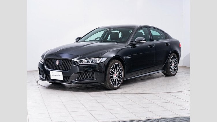 2020 認定中古車 Jaguar XE Santorini Black 2.0 litre i4D Diesel ランドマークエディション