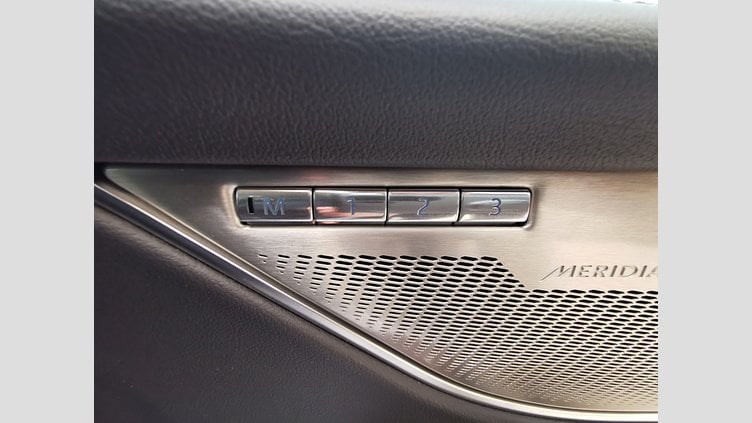 2021 認定中古車 Jaguar F-Pace アイガーグレイ P250 AWD（オートマチック） S