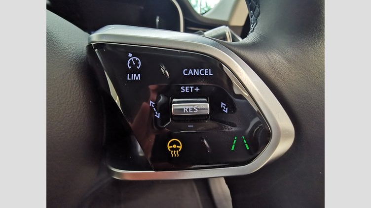 2021 認定中古車 Jaguar F-Pace アイガーグレイ P250 AWD（オートマチック） S