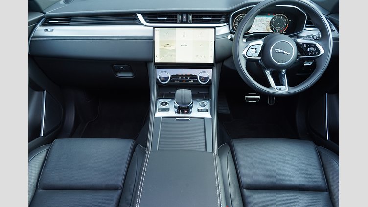 2024 認定中古車 Jaguar F-Pace アイガーグレイ P250 AWD（オートマチック） R-DYNAMIC SE