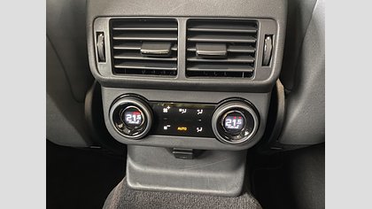 Range Rover Velar 13