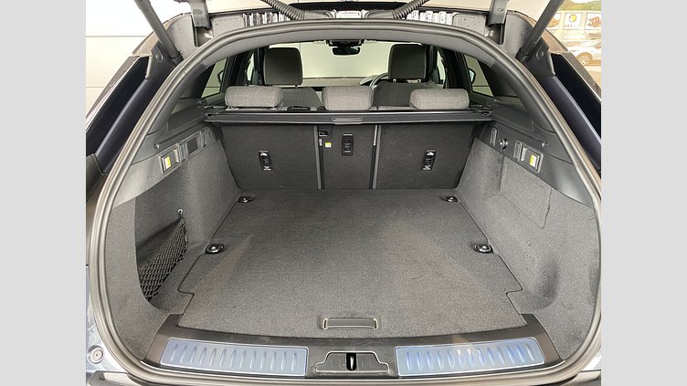 2024 認定中古車 Land Rover Range Rover Velar ヴァレジネブルー P400eプラグインハイブリッド（ガソリン） Standard Wheelbase Dynamic HSE