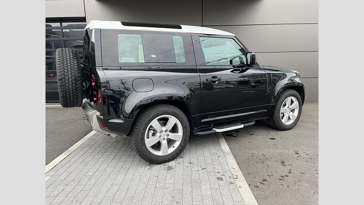 2023 認定中古車 Land Rover Defender 90 サントリーニブラック P300 AWD（AT） SE