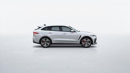 F-Pace 1