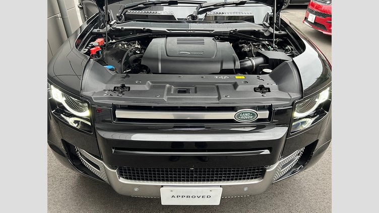 2023 認定中古車 Land Rover Defender 90 サントリーニブラック P300 AWD（AT） SE