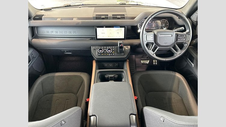 2022 認定中古車 Land Rover Defender 110 サントリーニブラック D300 AWD（AT） OO BLACK EDITION