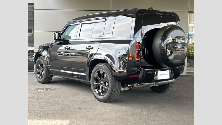 2022 認定中古車 Land Rover Defender 110 サントリーニブラック D300 AWD（AT） OO BLACK EDITION