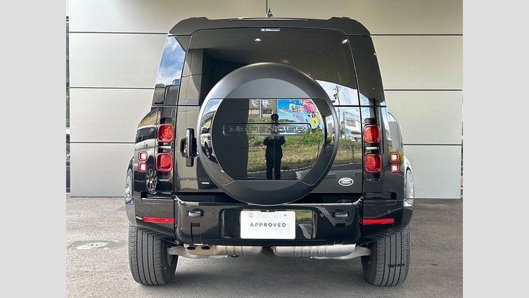 2022 認定中古車 Land Rover Defender 110 サントリーニブラック D300 AWD（AT） OO BLACK EDITION